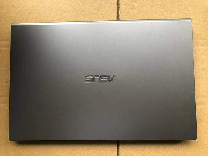 华硕 顽石Y5200 I5八代独显笔记本电...