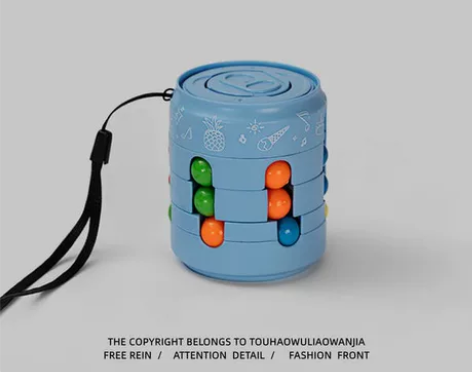 小熊家!无聊了玩玩手指魔方!易拉罐指尖陀螺...