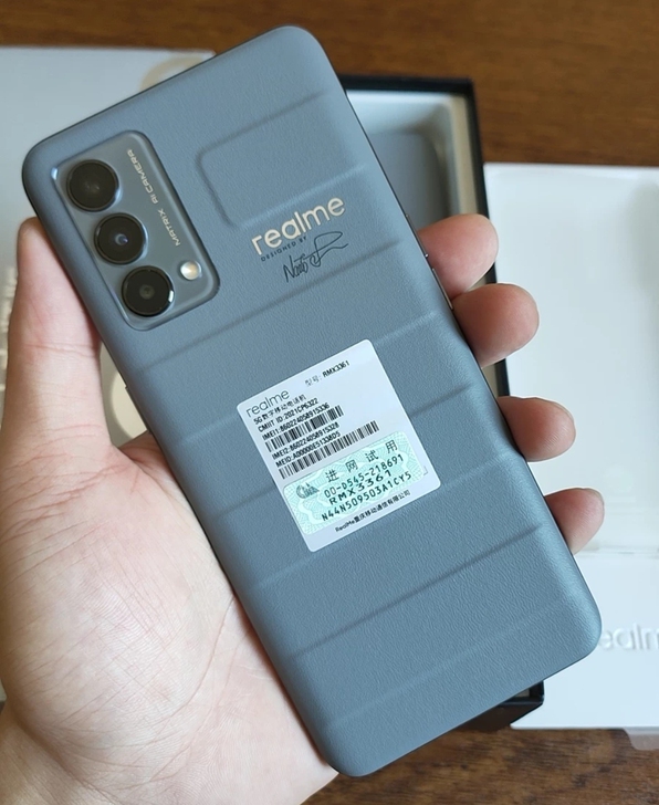 realme 真我GT 大师版 骁龙778...
