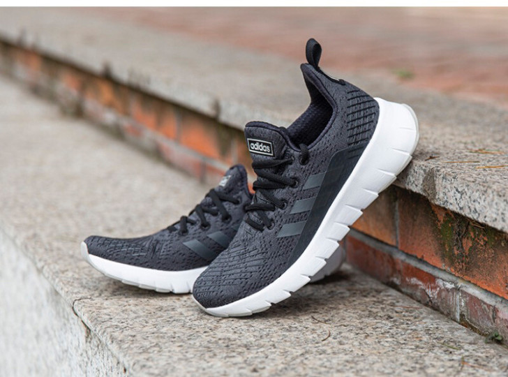 阿迪达斯跑步鞋女鞋Adidas