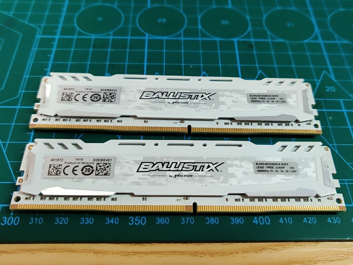 镁光英睿达铂胜c9bjz ddr4 8gx2