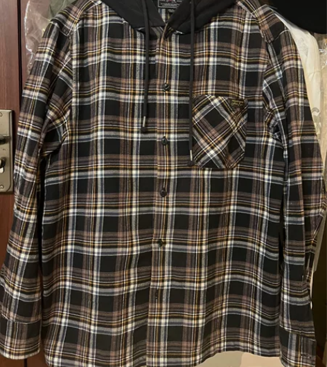 who A U男士卫衣，去年在实体店买的，...