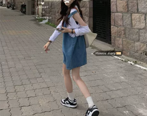 盐系奶甜牛仔背带裙女设计感小众连衣裙夏季宽...