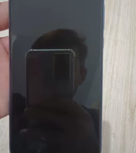 华为畅想9pius，屏幕上角坏了不知能不能...