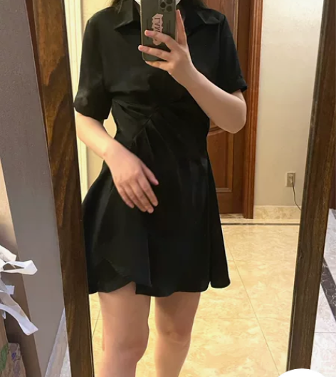 黑色连衣裙女2021夏季新款褶皱收腰显瘦气...