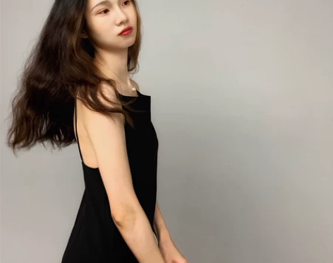多田自制／北欧COS风极简小众 独立都市女...
