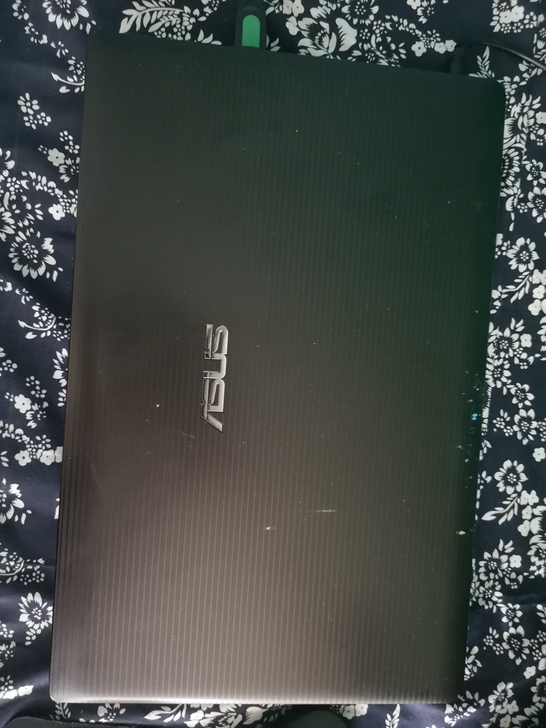 99成新华硕电脑，I7处理器，13寸，具体...