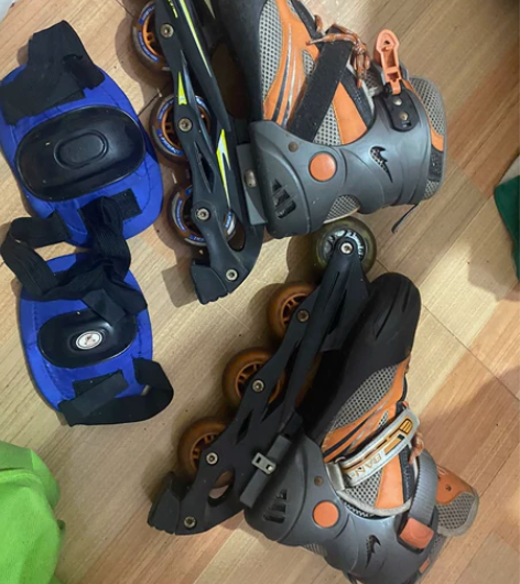 溜冰鞋,旱冰轮滑鞋初学者专用,轮子带灯光,...