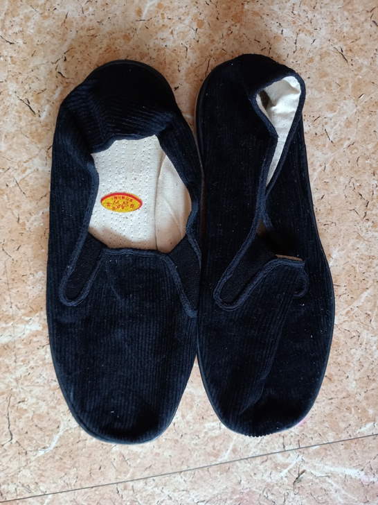 老绦纹布鞋，男（女）士塑料底，一等、双羊牌...