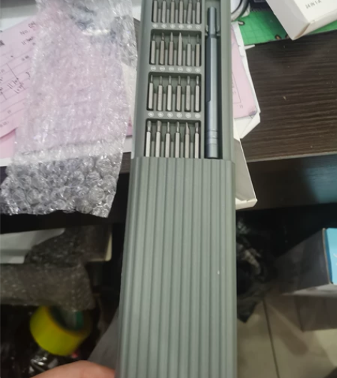 多功能螺丝刀 修个笔记本 电脑都行 mi...