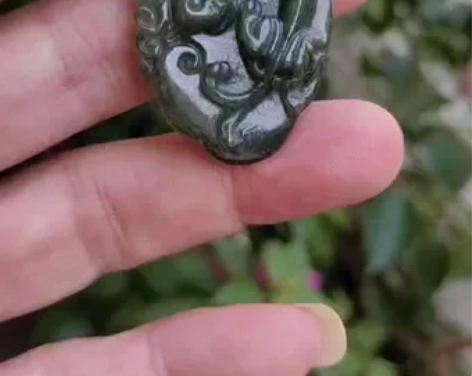 全新缅甸天然A货翡翠蓝水古龙牌*配证书 规...