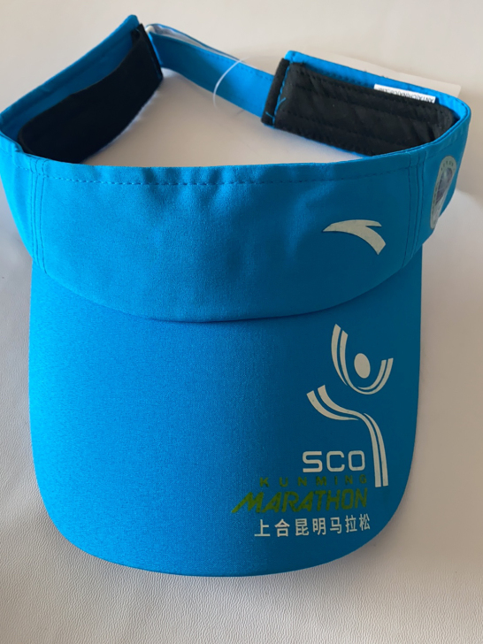 安踏上合昆明马拉松的帽子感兴趣的朋友可以联...