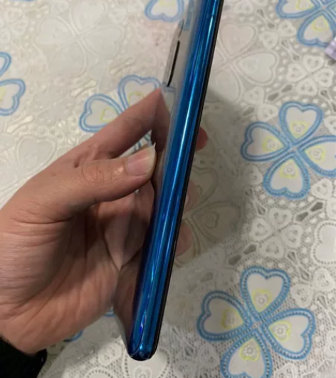 朋友换下来的闲置手机。vivo y52s ...