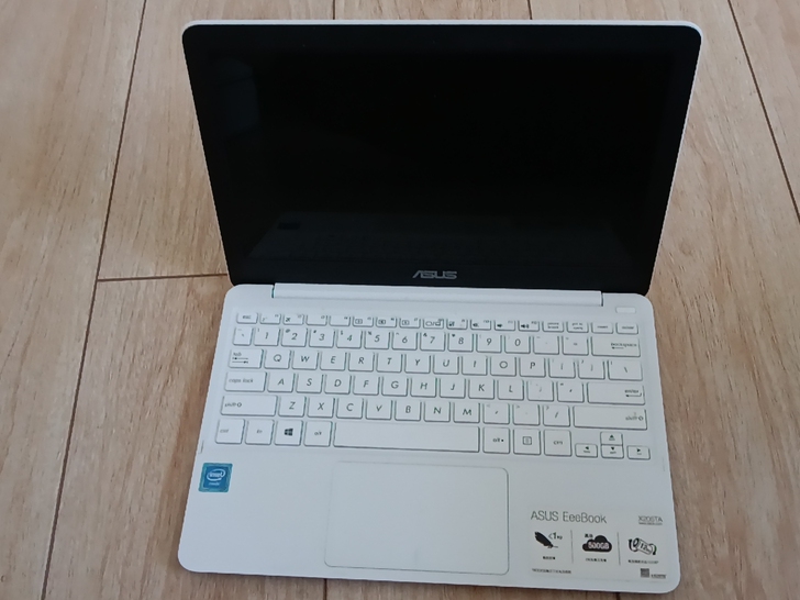 华硕ASUS EeeBook x205TA
