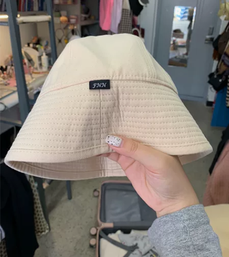 渔夫帽 帽子两件包邮 感兴趣的话点“我想要...