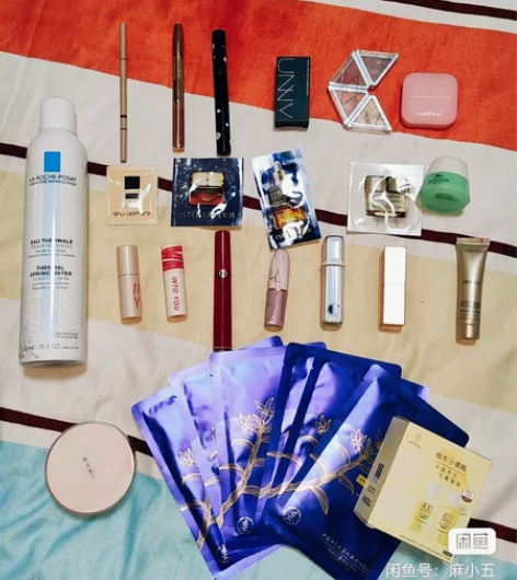 化妆必备套装unny眉粉，mac口红，稚优...