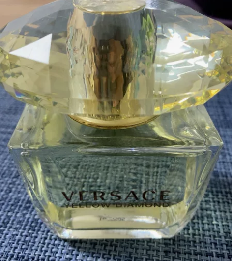 Ｖ家香水  几乎全新闲置转让 感兴趣的话点...