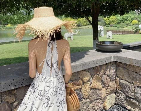 dressholic 黑白印花飘逸海边度假...