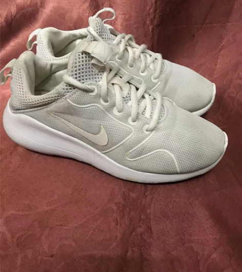 耐克女士运动鞋,36.5码,七成新。 感兴...