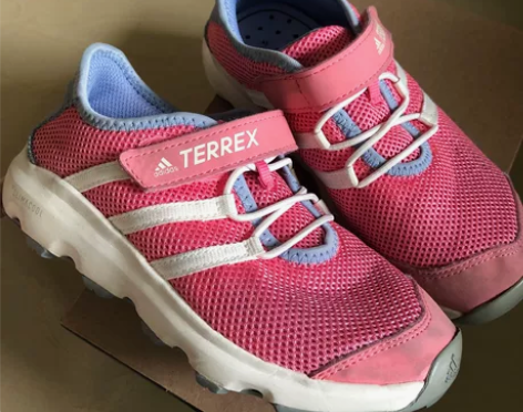 阿迪达斯 adidas运动鞋网面31.5码...