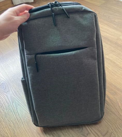 买acer宏基笔记本电脑送的双肩包，几乎全...