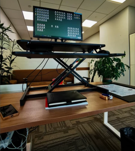 电脑配件店清货，【久坐伤肾】立式工作台电脑...