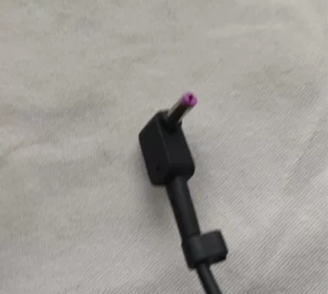 原装宏基acer暗影骑士135W电源适配器...