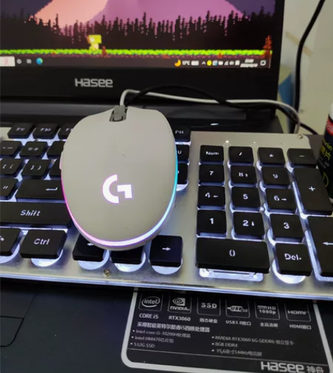 罗技鼠标一起送，神舟z8 感兴趣的话点“我...