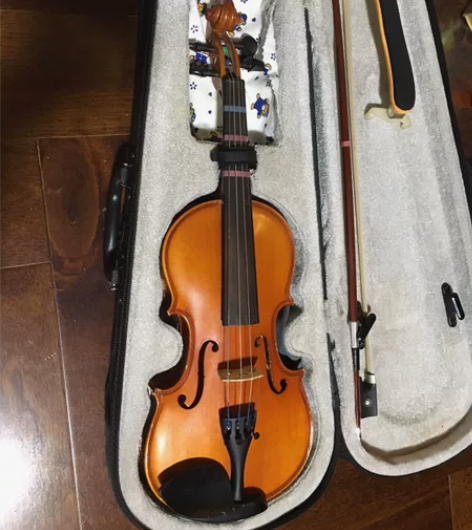 四分之一小提琴，手工琴，因为换成二分之一琴...