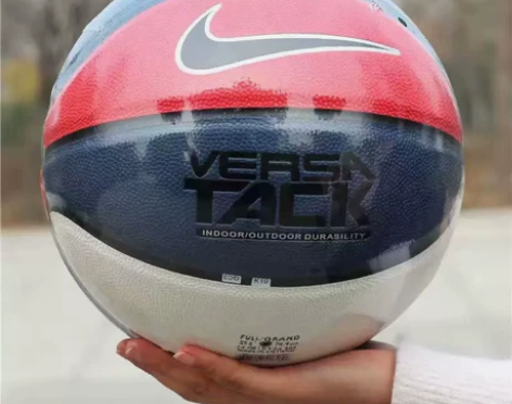 体育馆转让，原价200多一个的篮球，低价出...