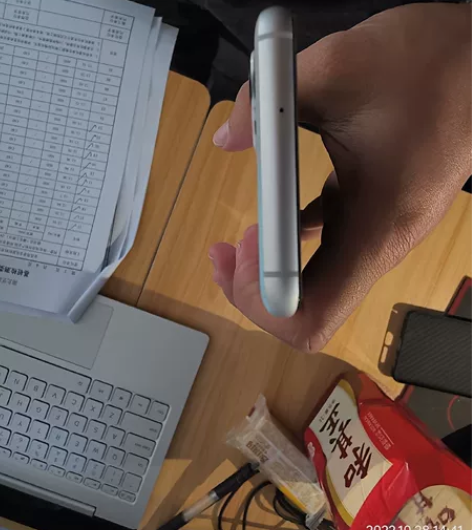 魅族18s 8+128独角兽 成色98新，...