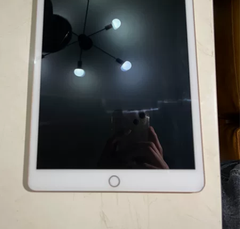 ipad8代2020款,个人闲置,尽快出,...