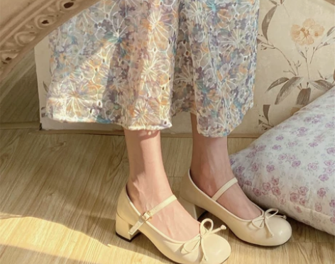 大学生闲置玛丽珍鞋，运动鞋，jk制服鞋。高...
