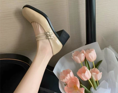 法式复古玛丽珍鞋2022春夏新款方头粗跟单...