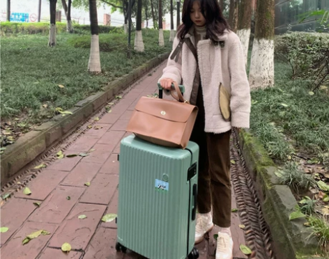 [转卖]出口日本超轻拉杆箱ins小红书hi...