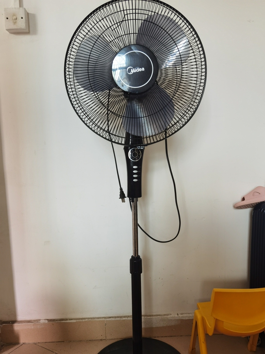 离深搬家大甩卖,风扇80,电压力锅160,...