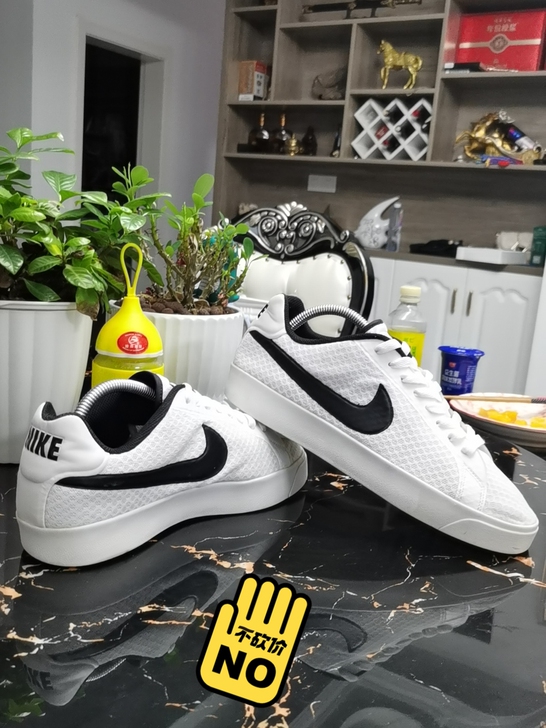 42.5码原装正品男款低帮Nike板鞋