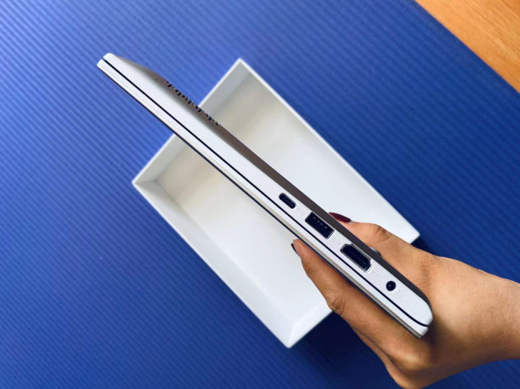 华硕a豆、英特尔i5处理器 8G运行、25...