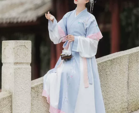 茗月萱家的夜凤羽 m码 绝版了 有吊牌 已...