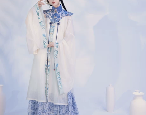 ?七月夕 蓝卉 原创明制对襟长衫印花马面绣...
