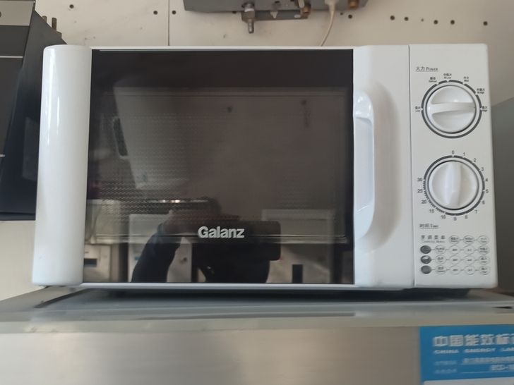 去年买的微波炉用了几次,现在转让。几乎全新