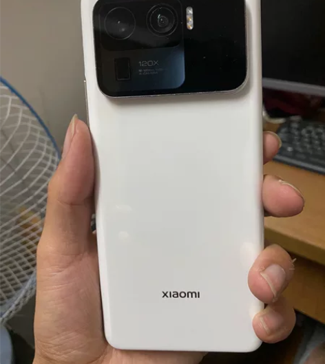 小米11ultra，8加256 去年10月...