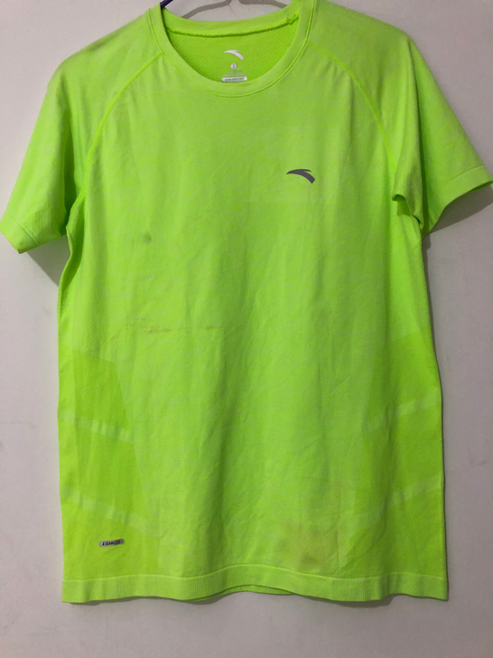 安踏样衣两件处理，L一件，M一件，男女同款...