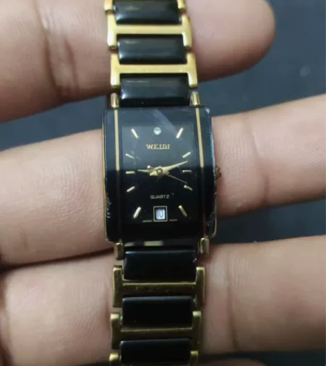 女款单日历石英表WEIDI 一线收的 不知...