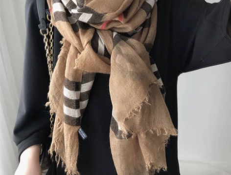 羊毛围巾女冬季百搭保暖洋气围脖格子薄丝巾春...