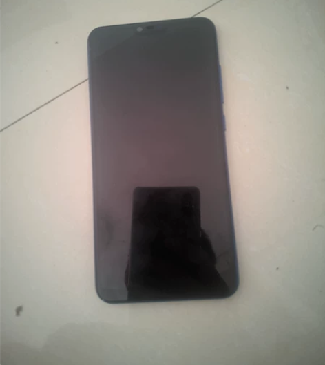 小米8se 6+64 换过外屏，后盖碎一角...