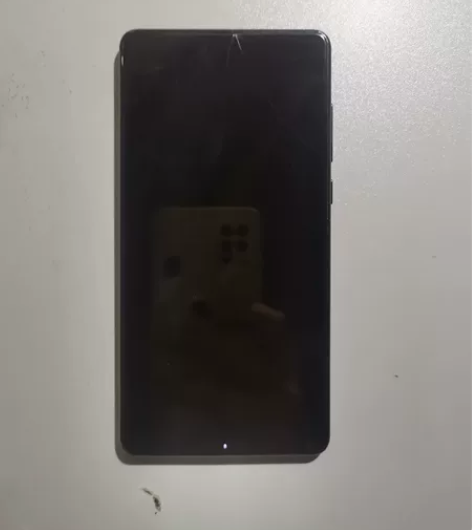 小米mix26＋128g   屏幕有一道小...