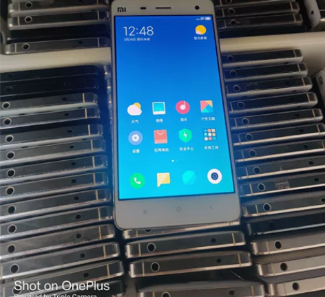 小米4手机，小米2二手手机。 充电正常，触...