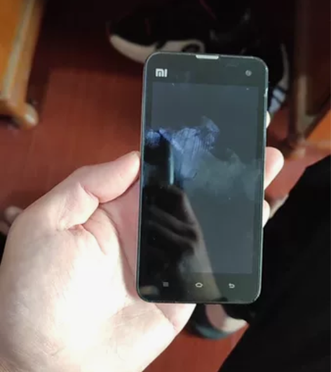 二手手机，旧手机，老年手机小米2青春版可能...