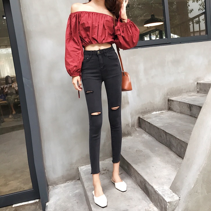 春装韩版精神女生社会裤子破洞网红同款牛仔裤...